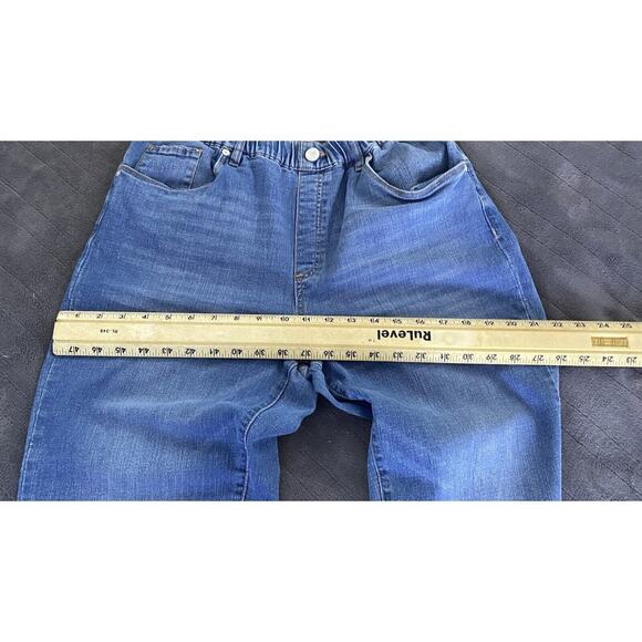 Blank NYC Size 28 Denim Womens Pull On Jogger Distressed Whiskering - Picture 10 of 10